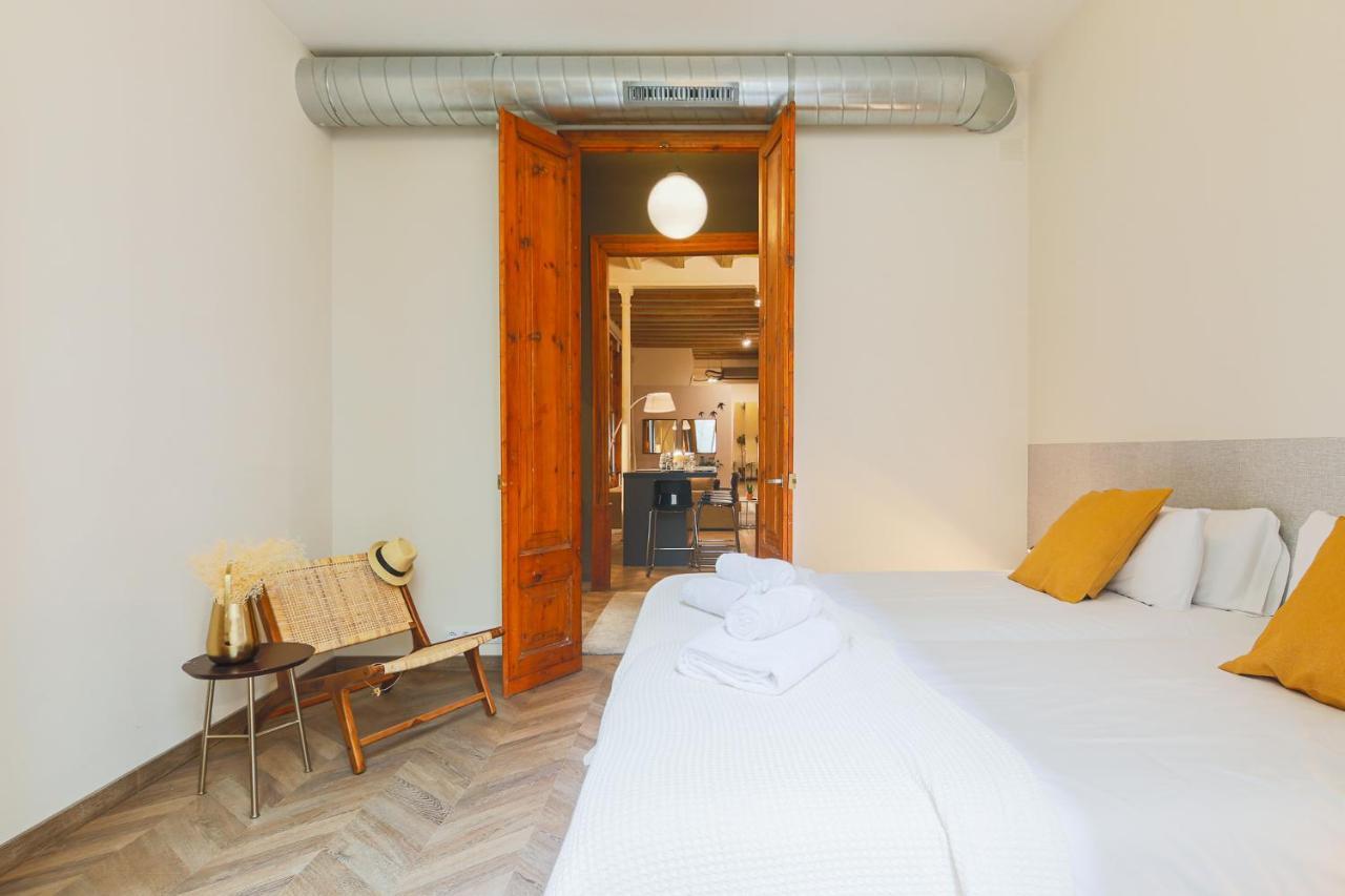 Avinyó- New Listing -Spacious Loft in the Gothic Quarter! Barcelona Exterior foto