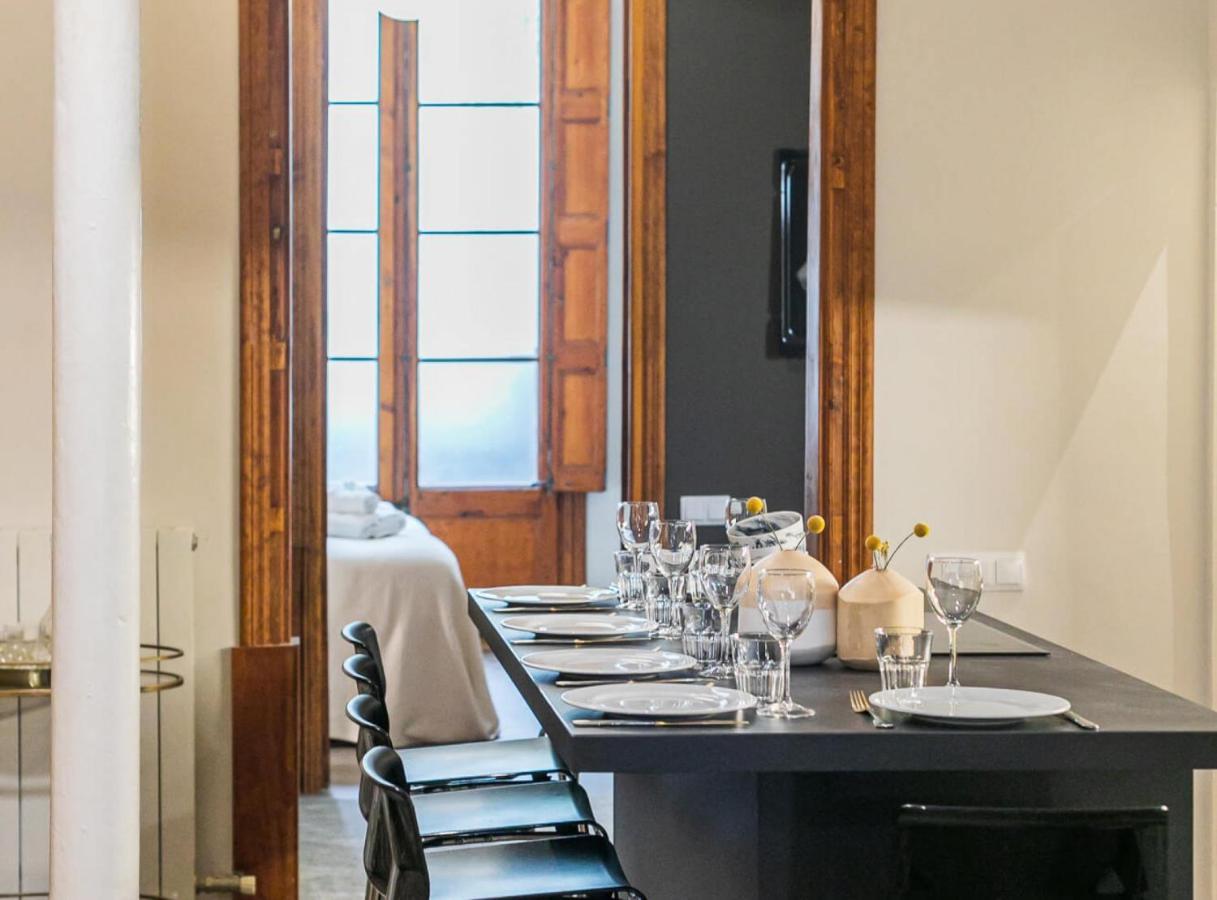 Avinyó- New Listing -Spacious Loft in the Gothic Quarter! Barcelona Exterior foto