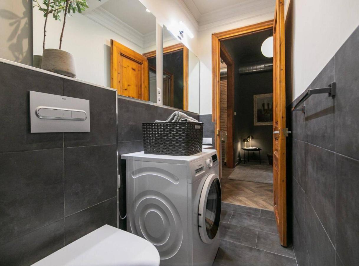 Avinyó- New Listing -Spacious Loft in the Gothic Quarter! Barcelona Exterior foto